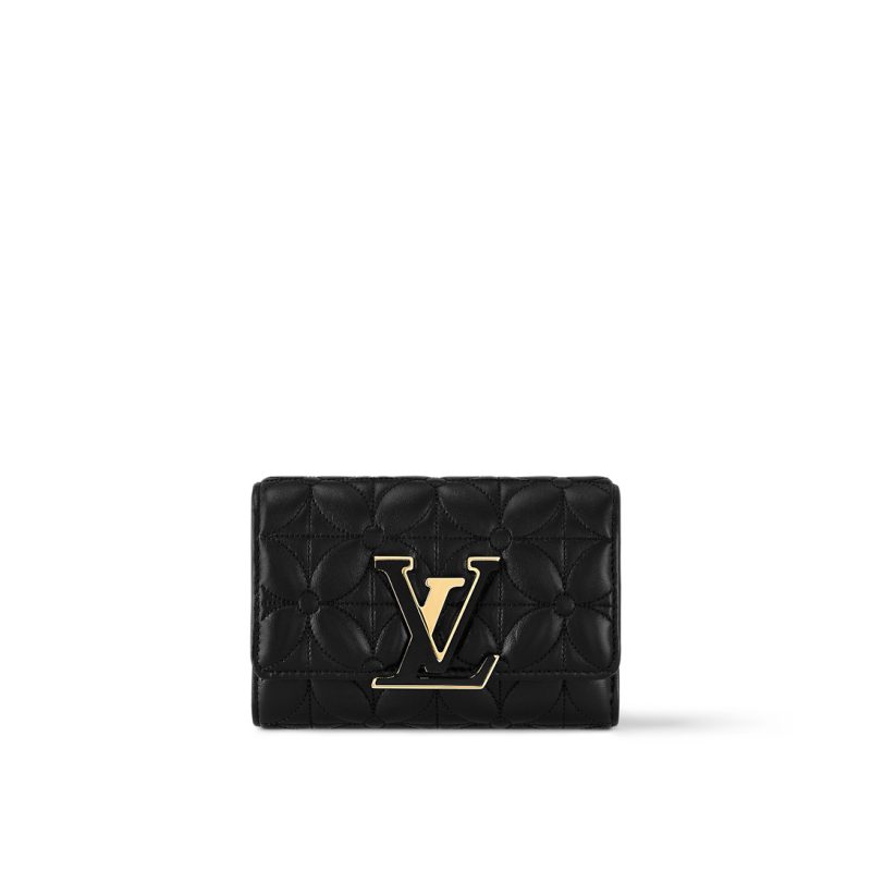 Louis Vuitton Capucines Compact Maxi Wallet M83666