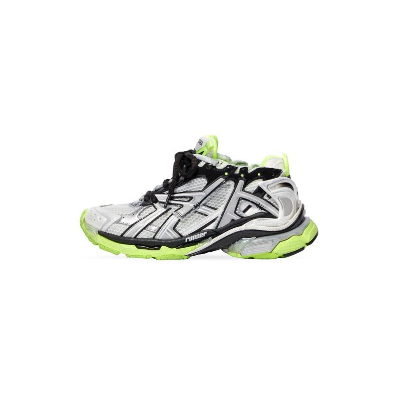 Mens Runner Sneaker  in White - Image 5