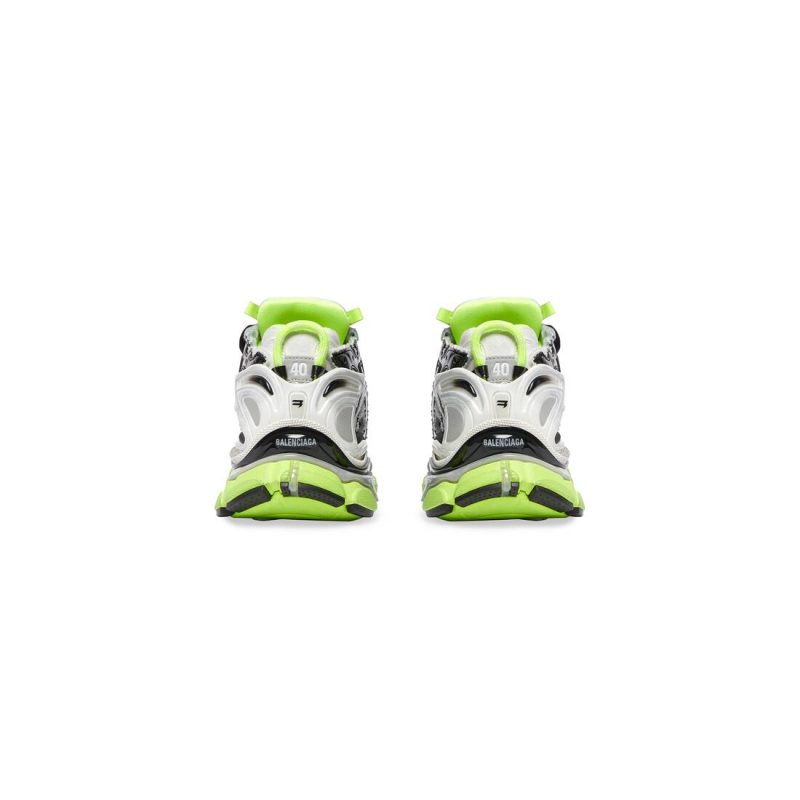 Mens Runner Sneaker  in White - Image 6
