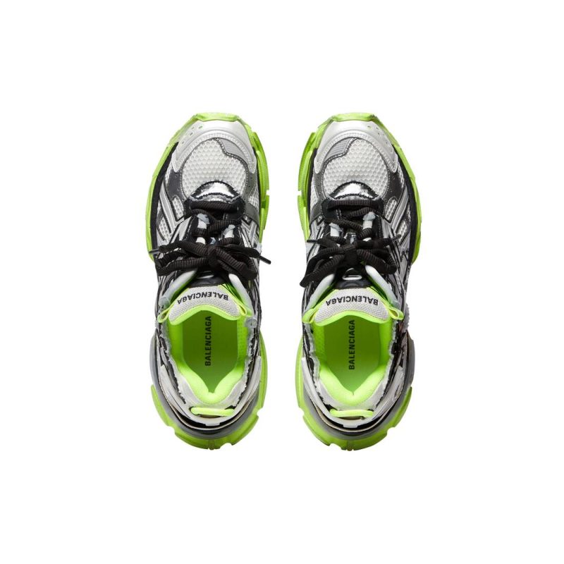 Mens Runner Sneaker  in White - Image 7