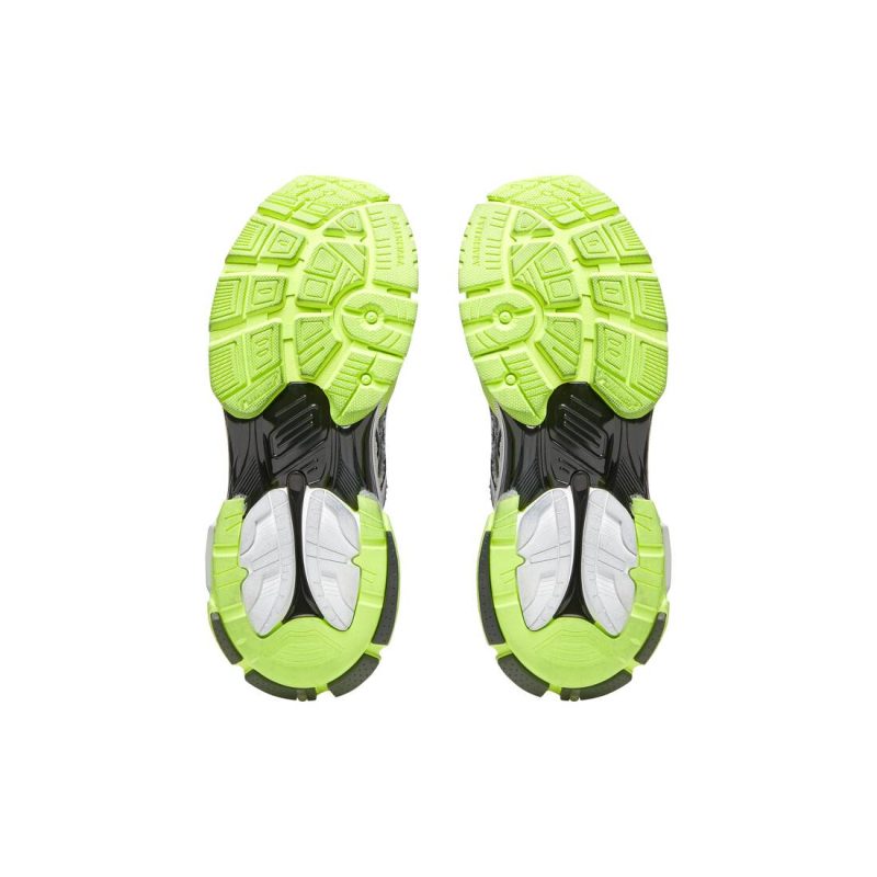 Mens Runner Sneaker  in White - Image 8