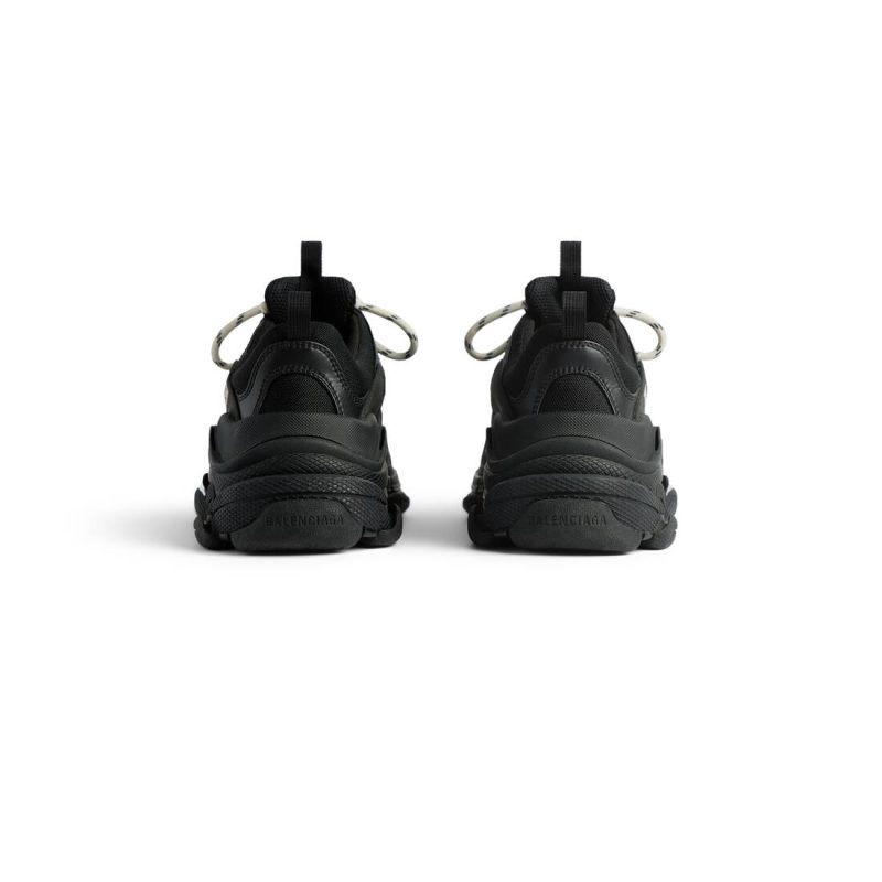 Womens Triple S Sneaker in Black - Image 6
