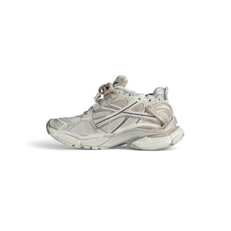Womens Runner Sneaker  in Beige - Image 5