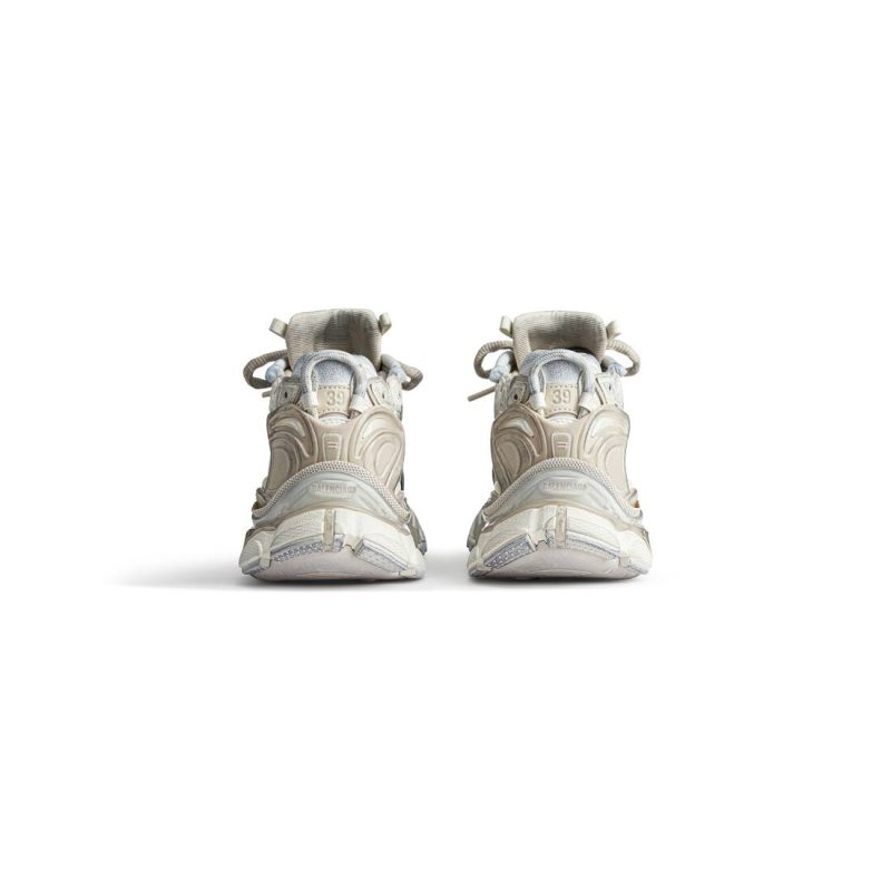 Womens Runner Sneaker  in Beige - Image 6