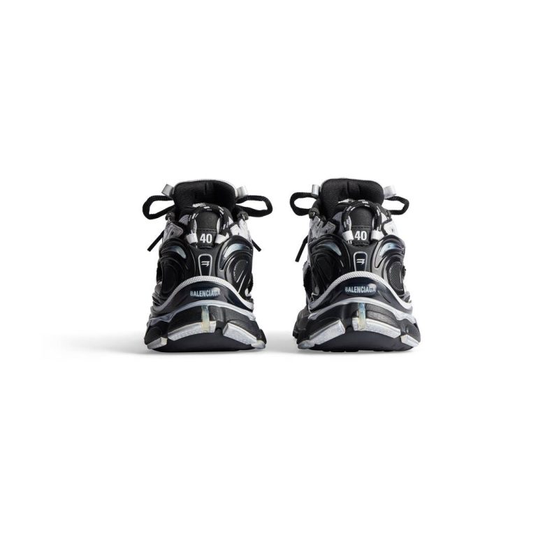 Mens Runner Sneaker in White - Image 6