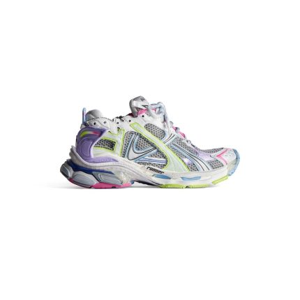 Womens Runner Sneaker in Grey