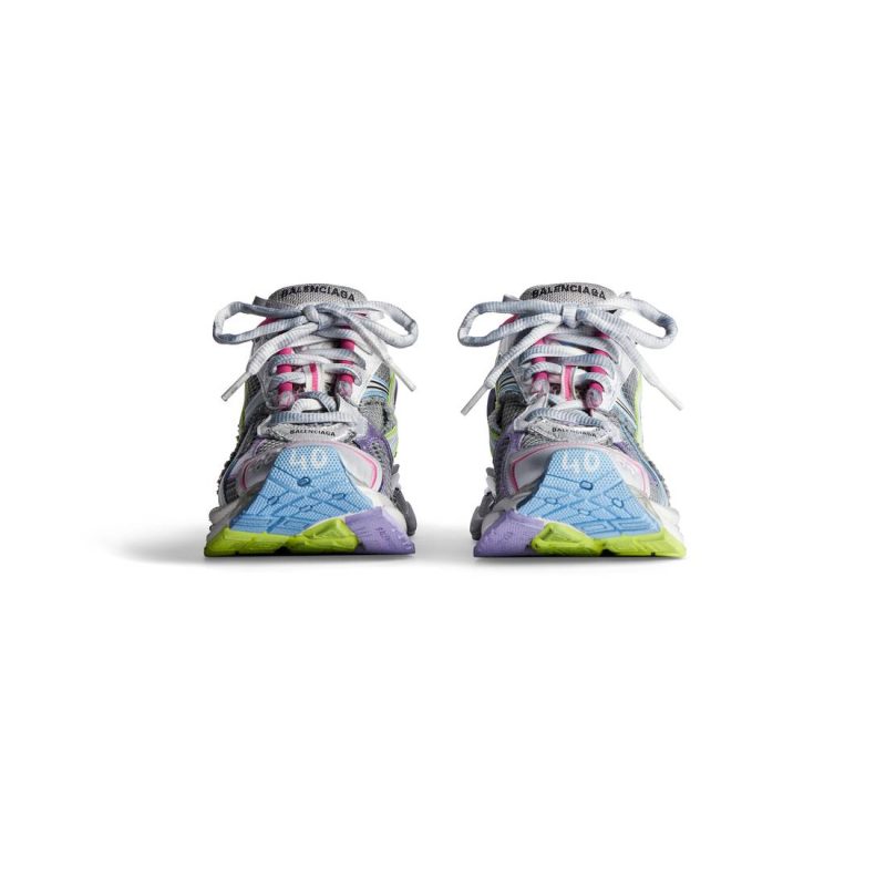 Womens Runner Sneaker in Grey - Image 4