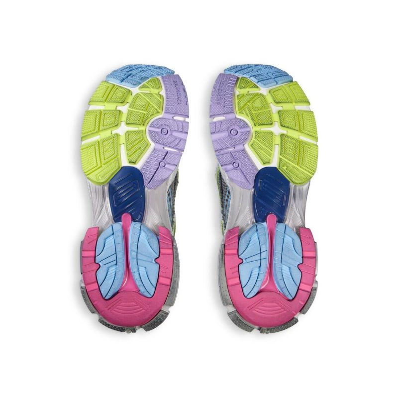 Womens Runner Sneaker in Grey - Image 8