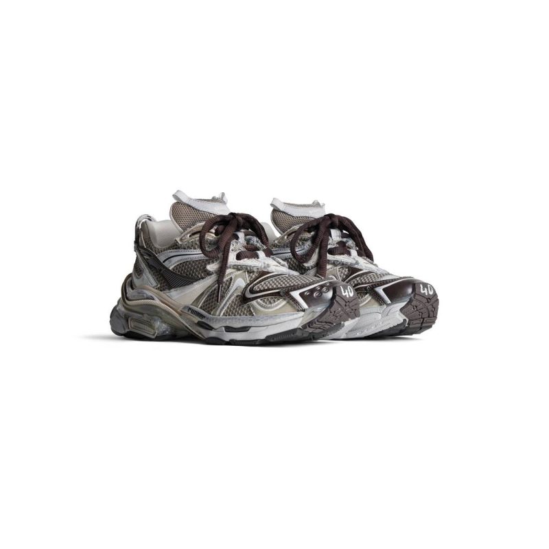 Mens Runner 2.0 Sneaker  in Beige - Image 2