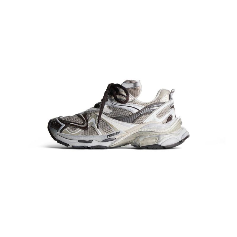 Mens Runner 2.0 Sneaker  in Beige - Image 5