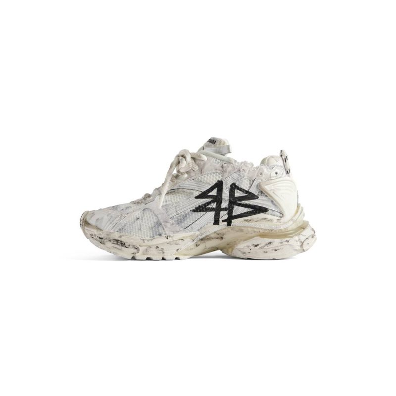 Mens Runner Graffiti Sneaker in White - Image 5