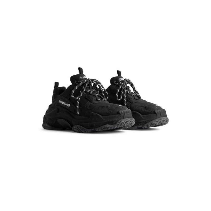 Womens Triple S Sneaker  in Black - Image 2