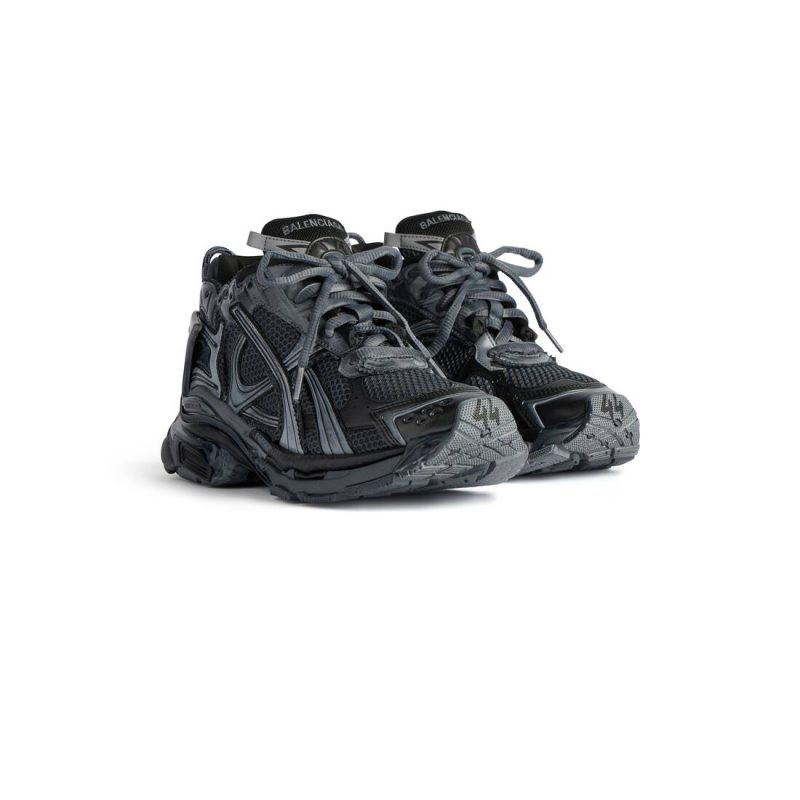 Mens Runner Sneaker in Dark Grey - Image 2