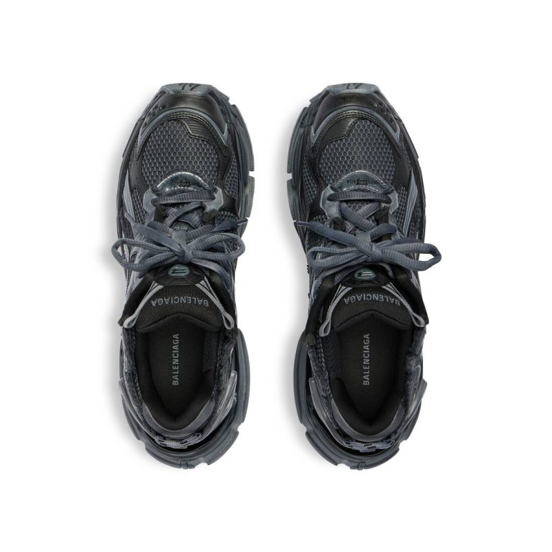 Mens Runner Sneaker in Dark Grey - Image 7