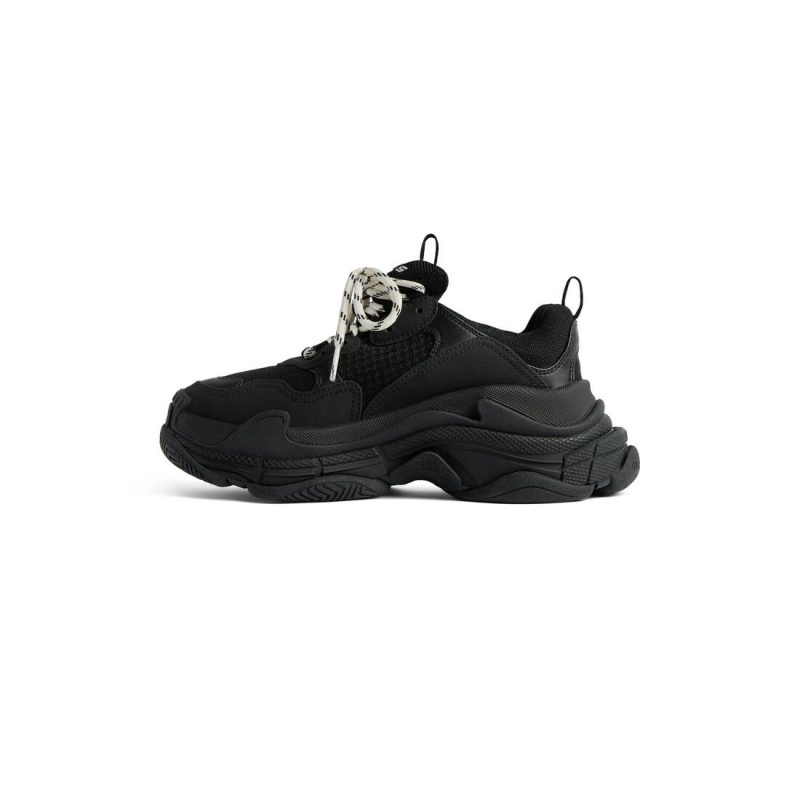 Mens Triple S Sneaker in Black - Image 5