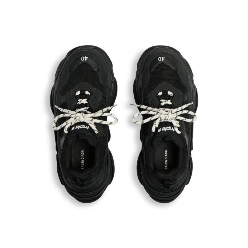 Mens Triple S Sneaker in Black - Image 7