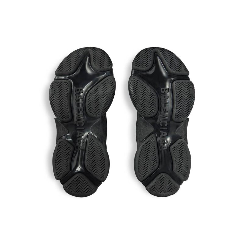 Mens Triple S Sneaker in Black - Image 8