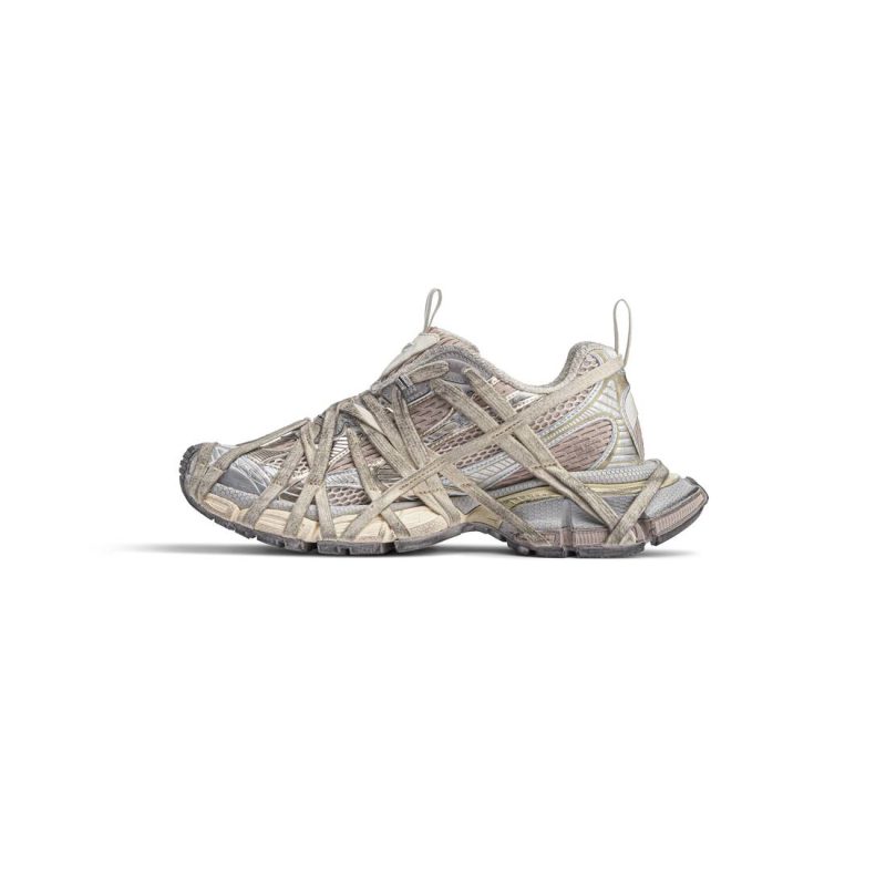 Womens 3xl Extreme Lace Sneaker  in Light Beige - Image 5