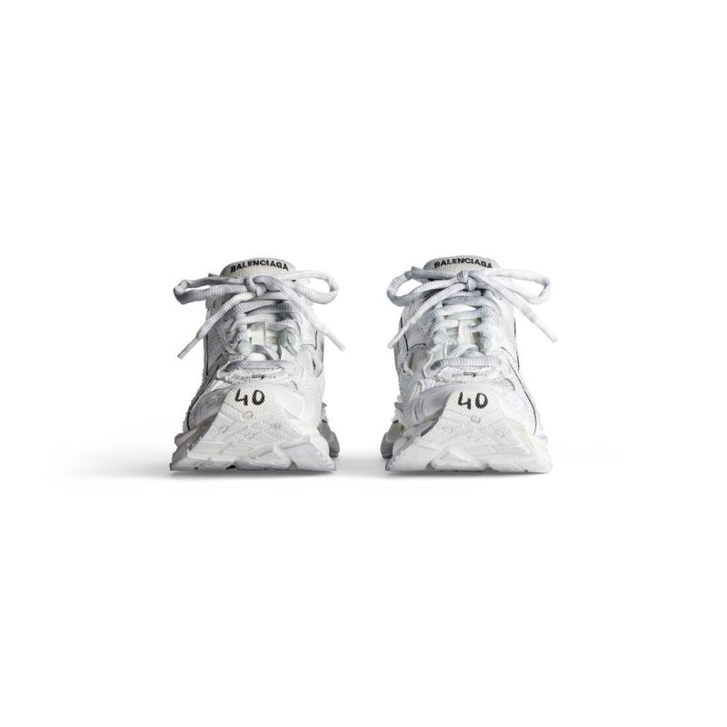 Mens Runner Sneaker in White - Image 4