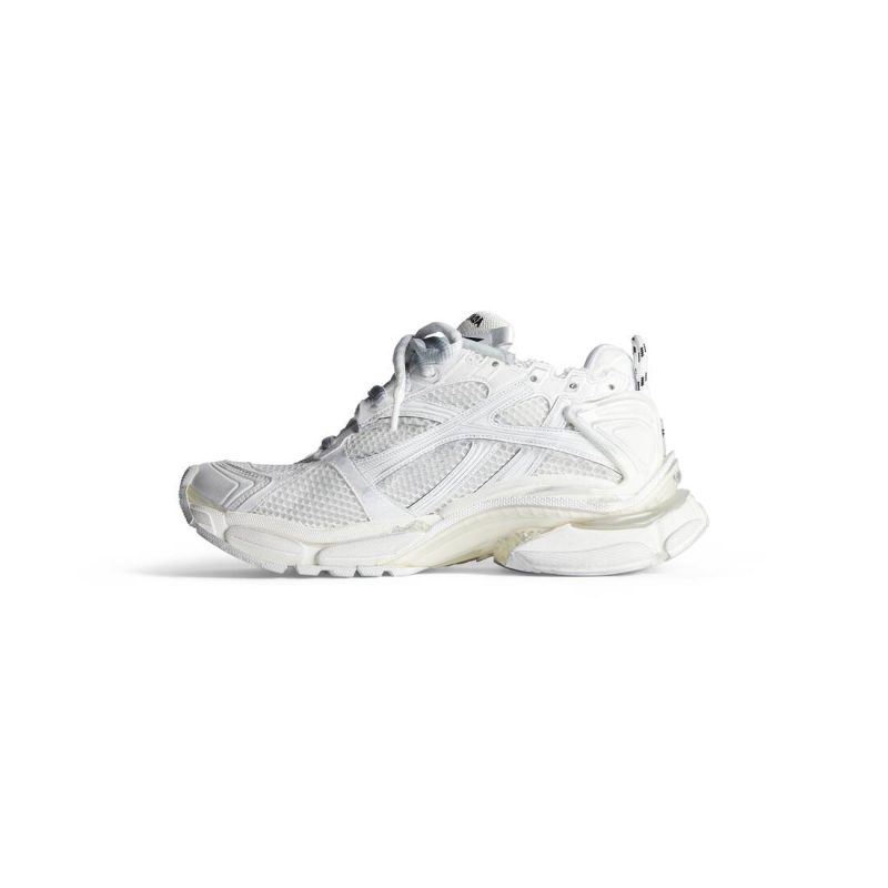 Mens Runner Sneaker in White - Image 5