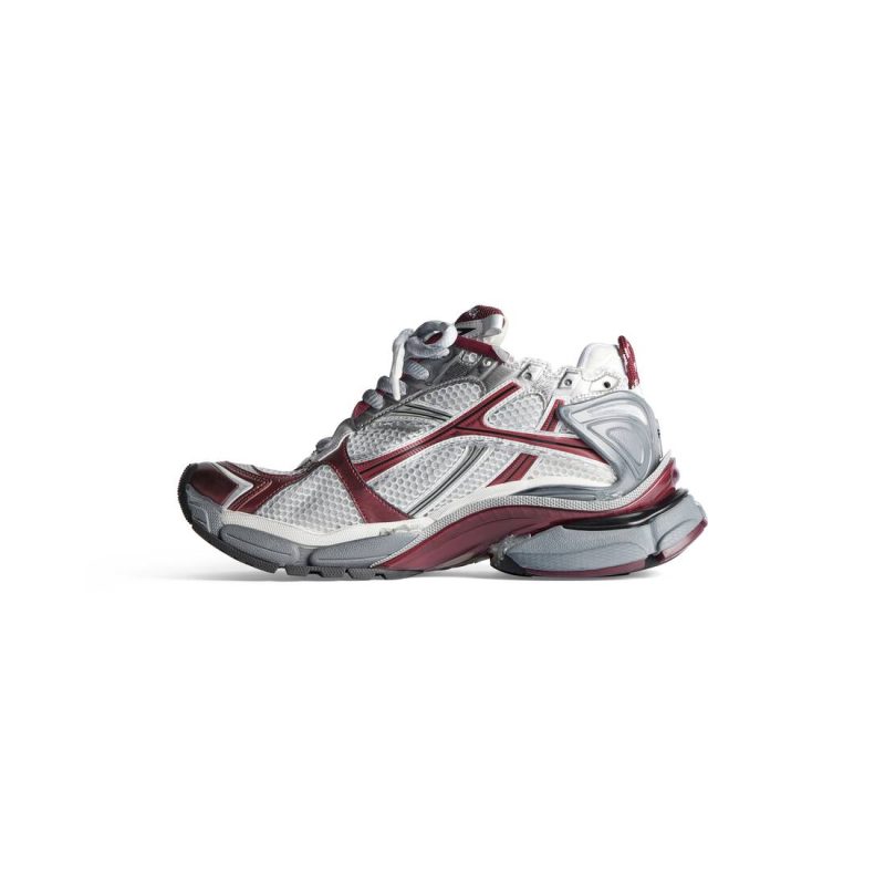 Womens Runner Sneaker in White - Image 5