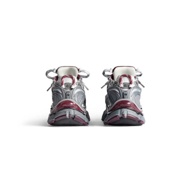 Womens Runner Sneaker in White - Image 6