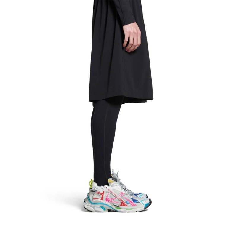Mens Runner Sneaker in Multicolored - Image 9