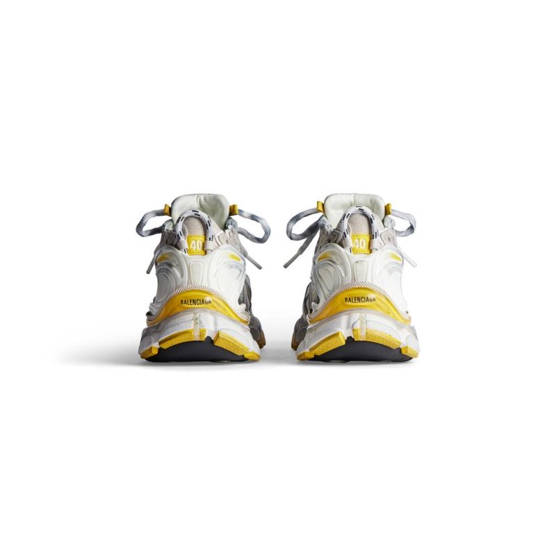 Womens Runner Sneaker in Grey - Image 6