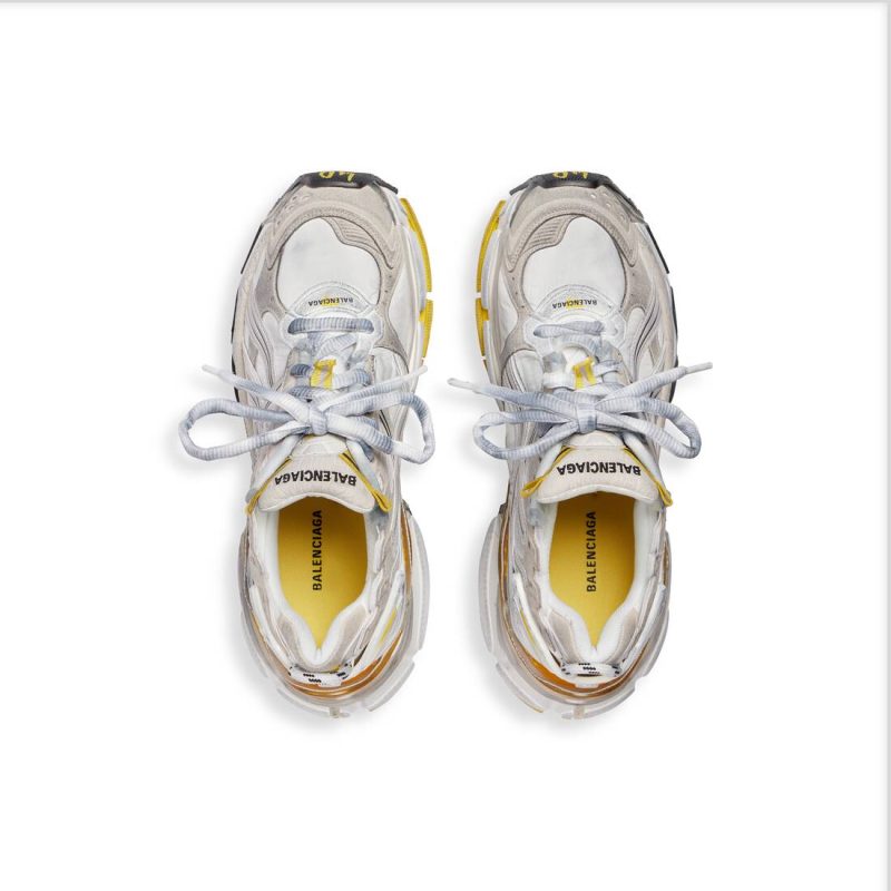 Womens Runner Sneaker in Grey - Image 7