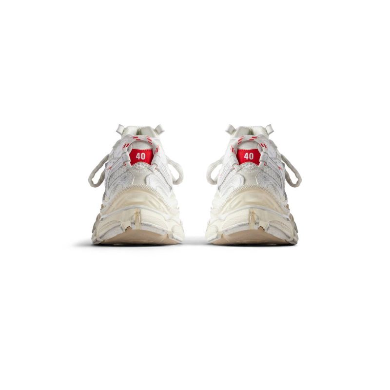 Womens Runner 2.0 Sneaker  in White/beige/red - Image 6