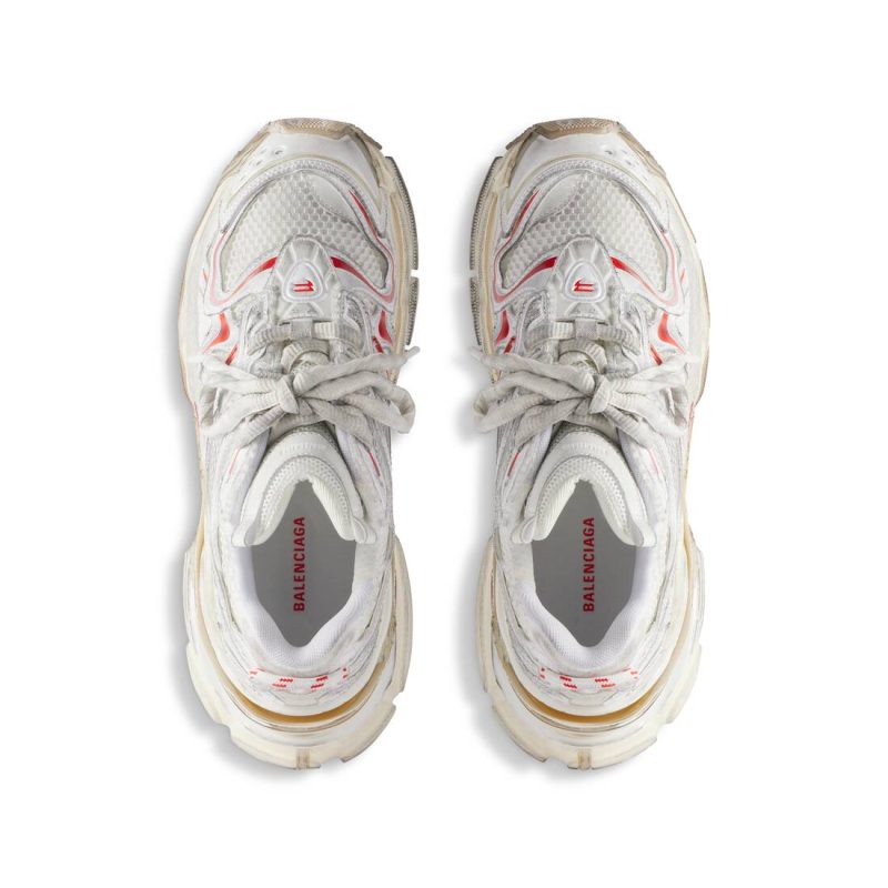 Womens Runner 2.0 Sneaker  in White/beige/red - Image 7