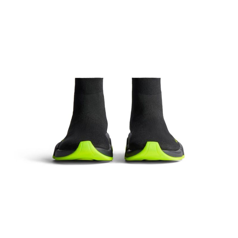 Mens Speed 2.0 Recycled Knit Sneaker in Black - Image 4