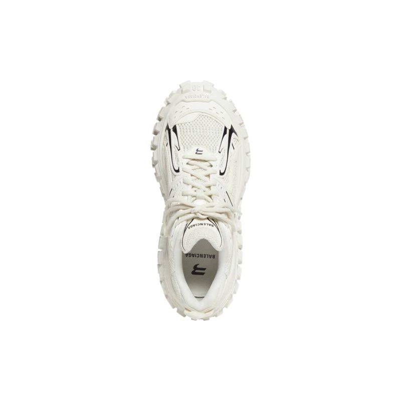 Womens Bouncer Sneaker in Light Beige - Image 7