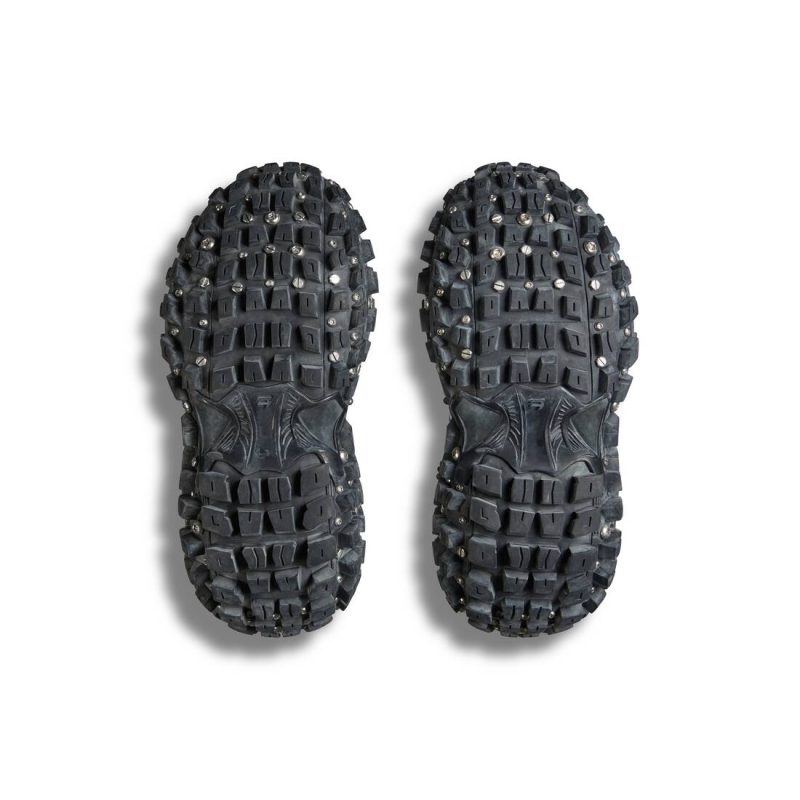 Womens Bouncer Screw Sneaker With Piercings  in Black - Image 8