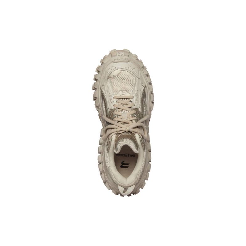 Mens Bouncer Sneaker in Beige - Image 7