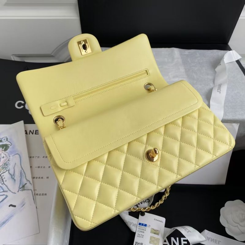 Chanel Classic 11.12 Handbag Gold Hardware - Image 3