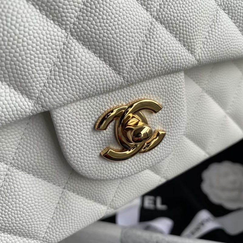 Chanel Classic 11.12 Handbag Gold Hardware - Image 3