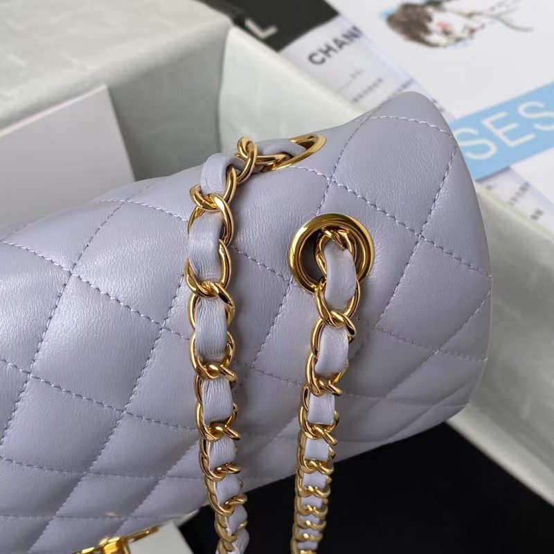 Chanel Classic 11.12 Handbag Gold Hardware - Image 3
