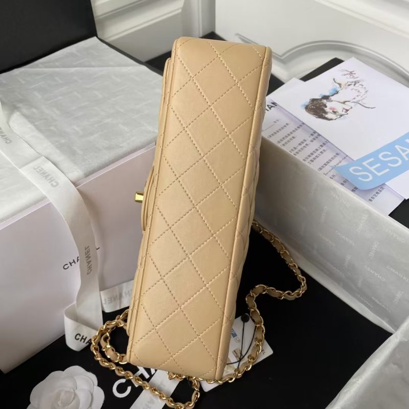 Chanel Classic 11.12 Handbag Gold Hardware - Image 5