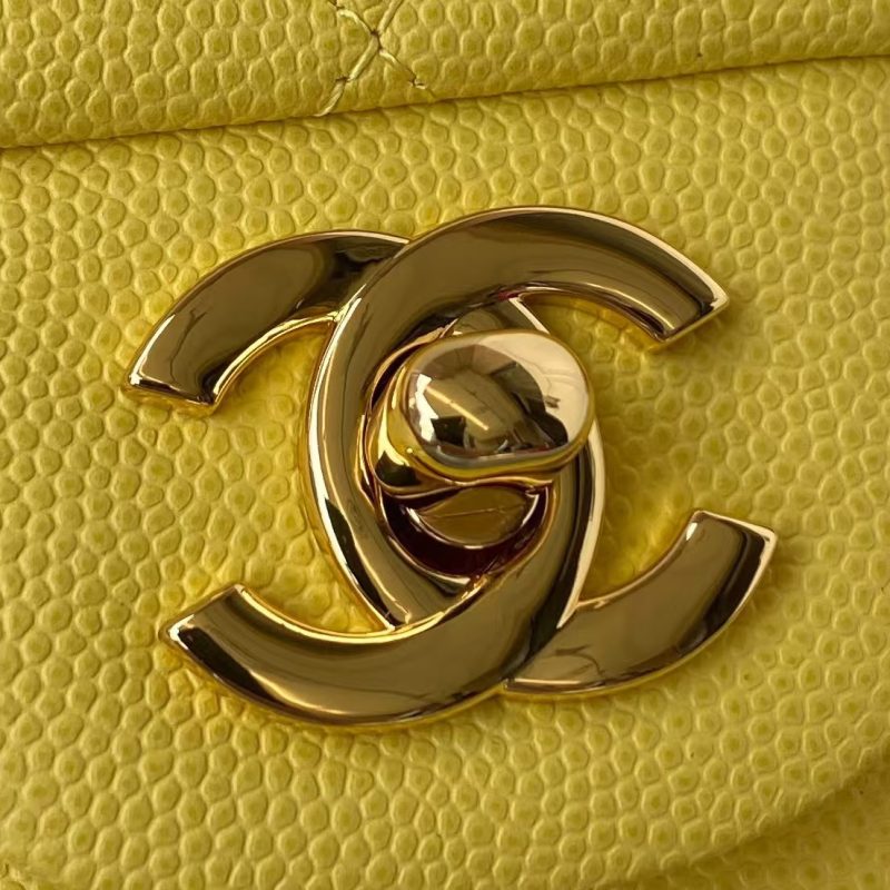 Chanel Small Classic Handbag Caviar Gold Hardware - Image 3