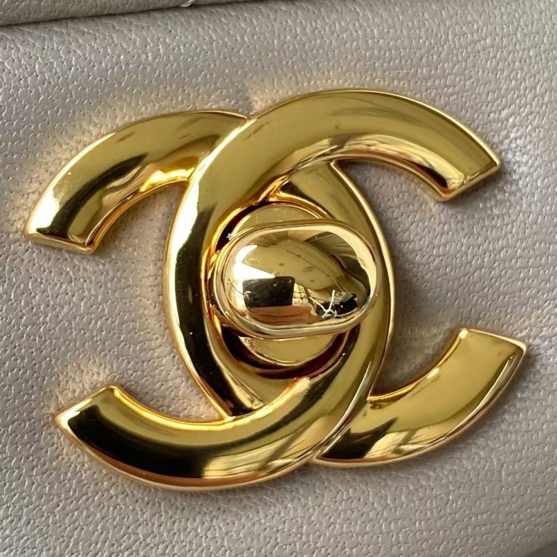 Chanel Small Classic Handbag Gold Hardware - Image 3