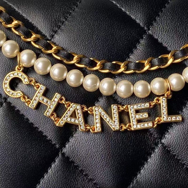 Chanel AS5011 Flap bag Shiny Lambskin Imitation Pearls & Gold-Tone Metal Black - Image 3