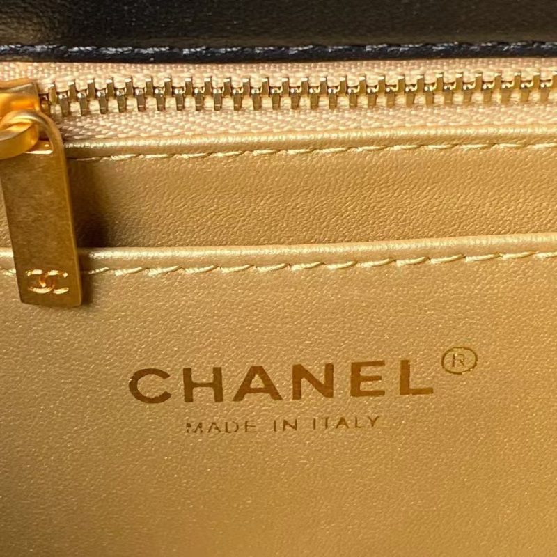 Chanel AS5011 Flap bag Shiny Lambskin Imitation Pearls & Gold-Tone Metal Black - Image 7