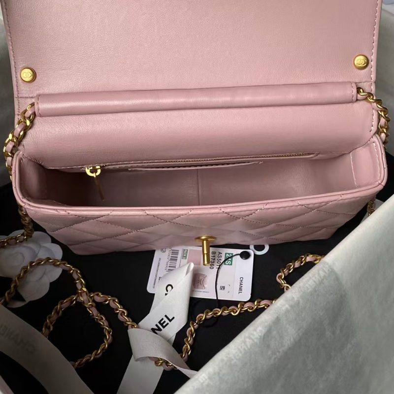 Chanel AS5011 Flap bag Shiny Lambskin Imitation Pearls & Gold-Tone Metal Pink - Image 6