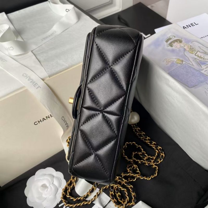 Chanel AS4861 Small Flap Bag Pearl Lambskin Faux Pearl & Gold Metal Black - Image 4