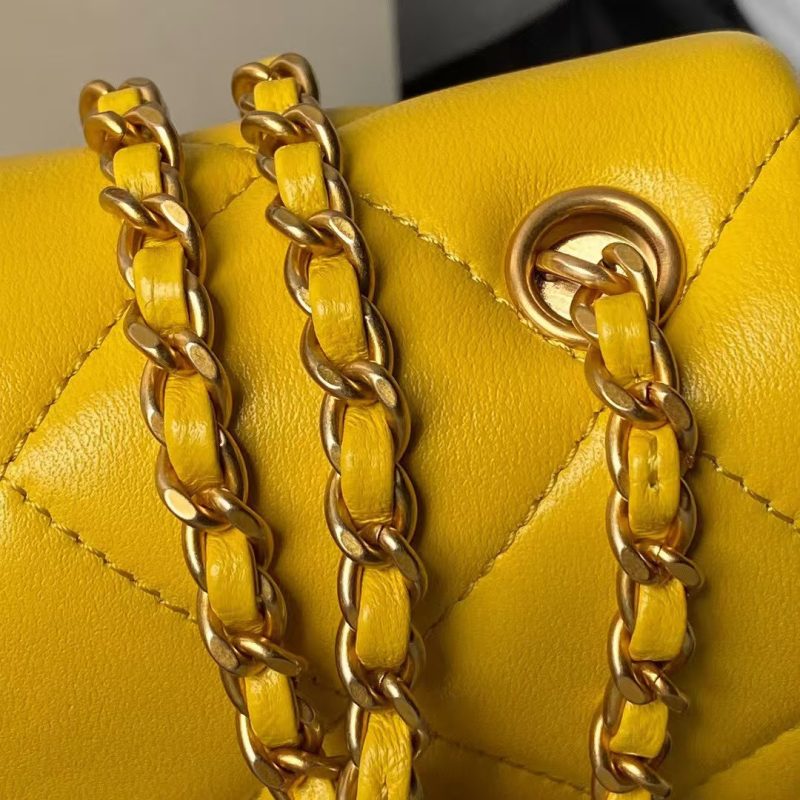 Chanel AS4861 Small Flap Bag Pearl Lambskin Faux Pearl & Gold Metal Yellow - Image 5