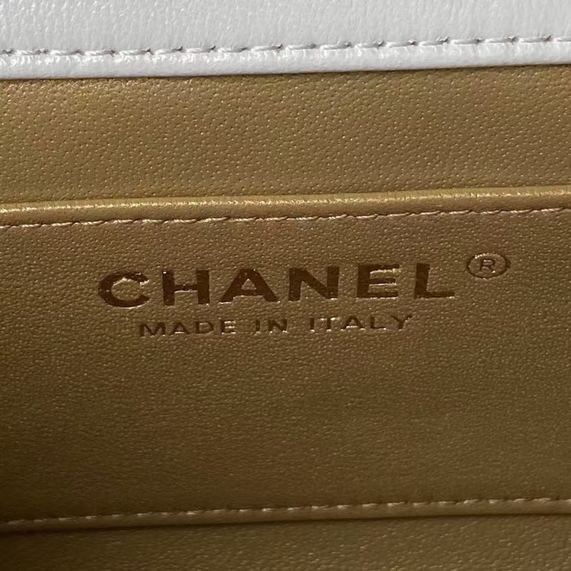 Chanel AS4861 Small Flap Bag Pearl Lambskin Faux Pearl & Gold Metal White - Image 7