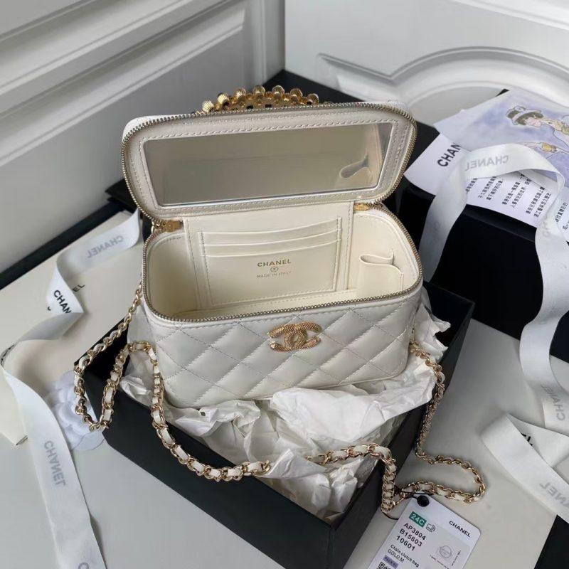 Chanel AP3804 Clutch Lambskin Cosmetic Bag With Pearl Handle White - Image 4