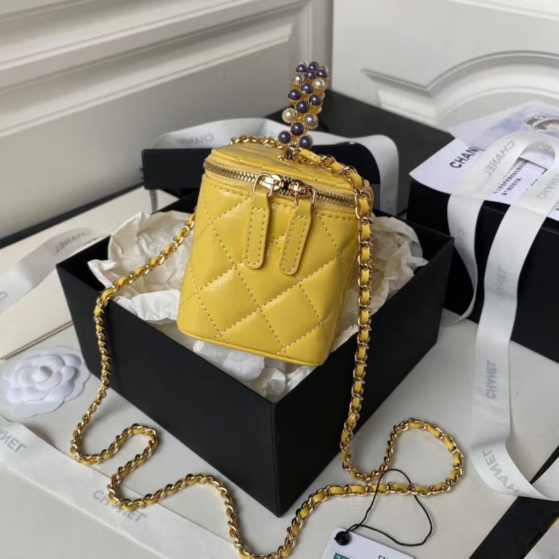 Chanel AP3804 Clutch Lambskin Vanity Case Bag With Pearl Handles Yellow - Image 6