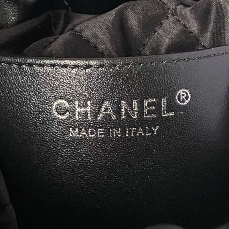 Chanel 22 AS3980 Mini Tote Bag Shiny Calfskin & Silver Metal Black - Image 7